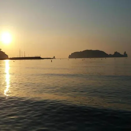 公寓 In Costa Brava Near Sandy *